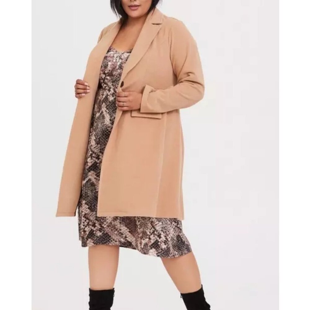 Torrid‎ Size 0 Women's Ponte Coat Camel Color Longline Blazer Style Button-Front